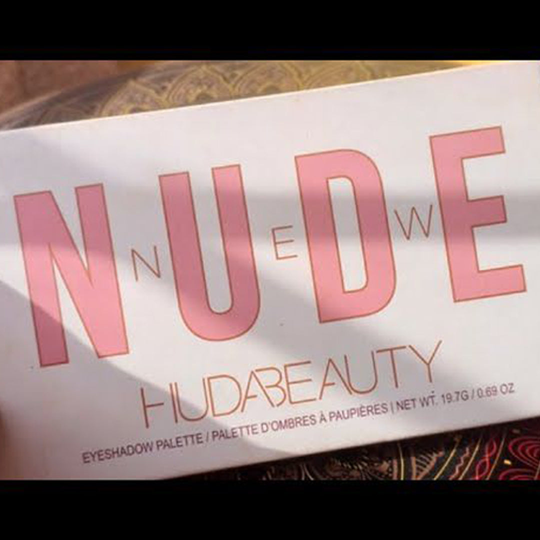 New Nude Eyeshadow Palette – 18/24 Highly Pigmented Shades (Matte, Shimmer & Glitter Mix)